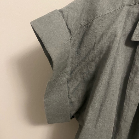 Caslon Linen Blend Button Down Shirt | XS - Picture 3 of 7